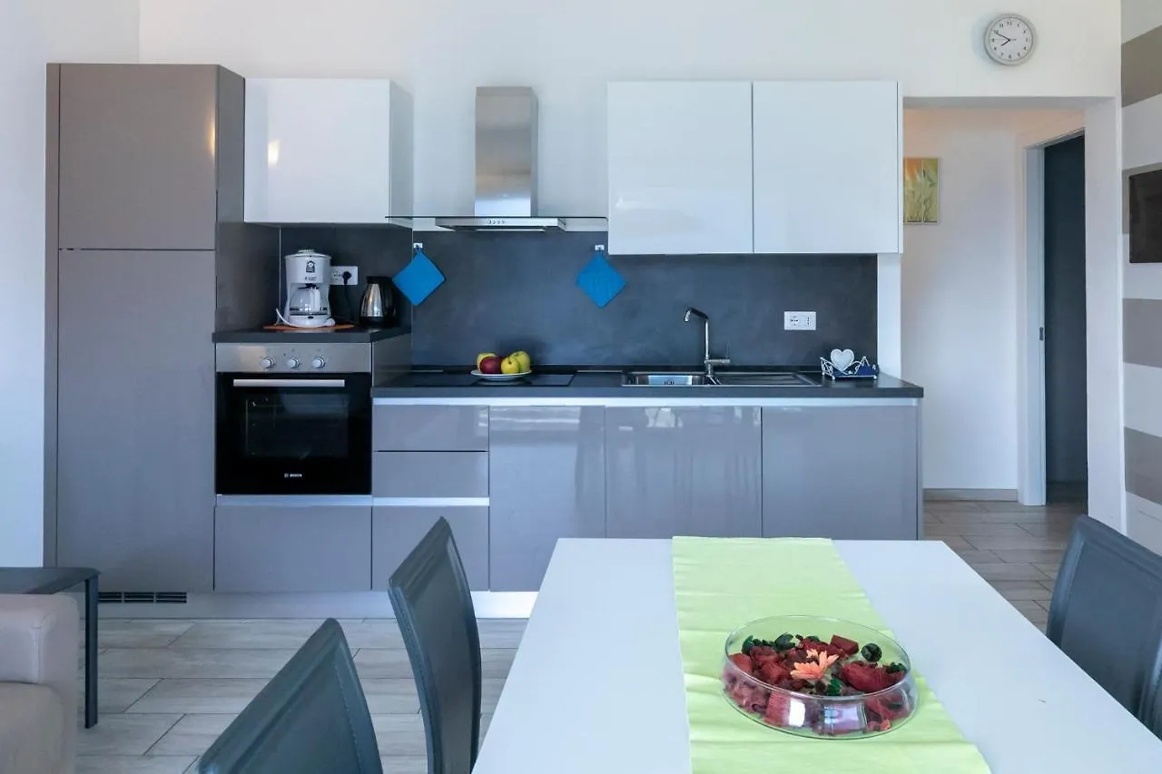 Aparthotel La Collinetta Apartments Vercana Itálie