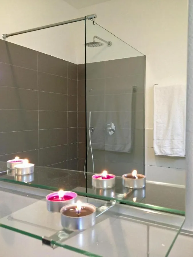 La Collinetta Apartments Vercana