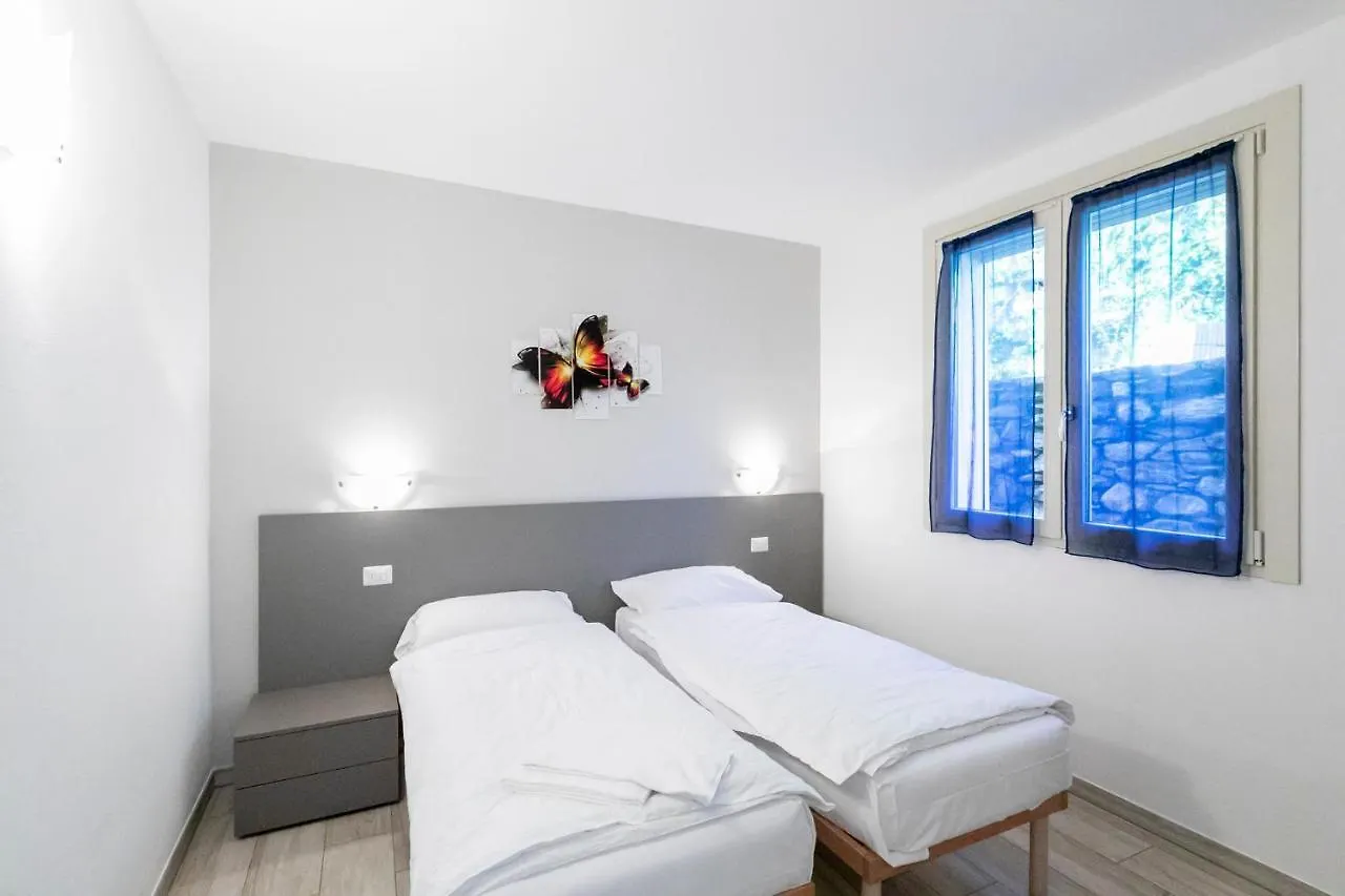 La Collinetta Apartments Vercana