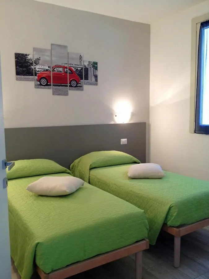 La Collinetta Apartments Vercana Hotel apartamentowy