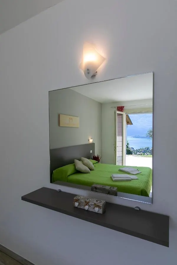 La Collinetta Apartments Vercana
